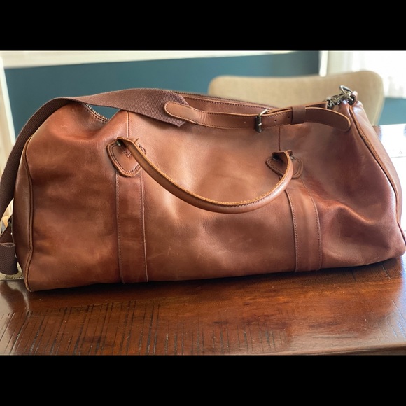 L.L. Bean Handbags - Genuine leather L.L. Bean signature  getaway bag.